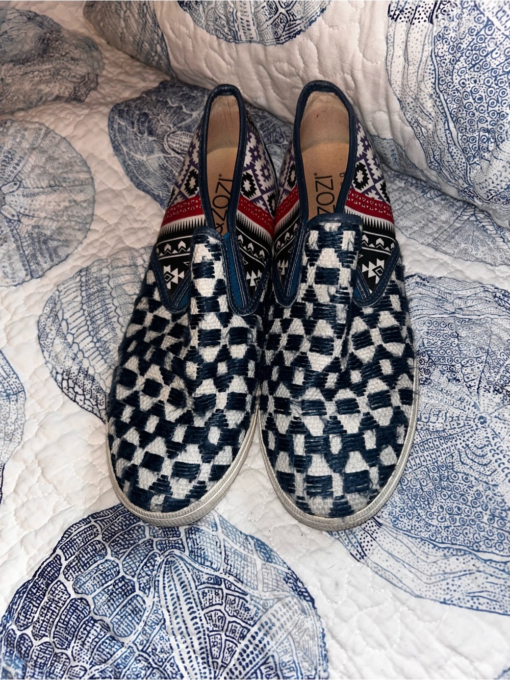 Kim & Zozi Women’s  Slip-On Patterned Canvas Sneakers size 10